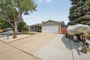 4002 S Argonne Way, Aurora, CO 80013 - Photo 2