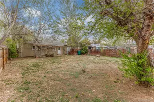 1933 Alton St, Aurora, CO 80010 - Photo 24