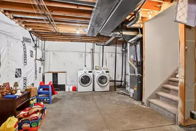 5067 Crystal Way, Denver, CO 80239 - Photo 10