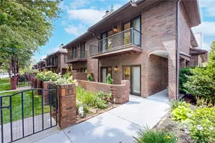 339 Cook St, Denver, CO 80206 - Photo 2