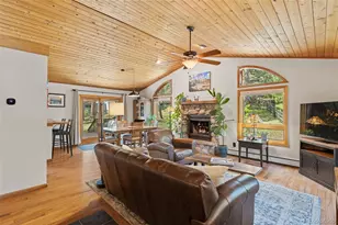 29866 Woods Dr, Evergreen, CO 80439 - Photo 10