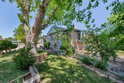 329 E 109th Avenue, Northglenn, CO 80233 - Photo 4