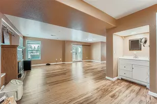 2751 S Waco Way, Aurora, CO 80013 - Photo 18