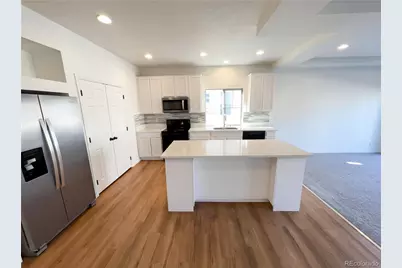 18257 E 52nd Avenue, Denver, CO 80249 - Photo 2