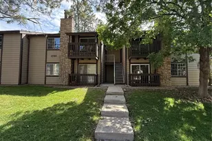 1760 S Pitkin Cir, Aurora, CO 80017 - Photo 1
