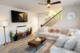 9803 Ceylon St, Commerce City, CO 80022 - Photo 6