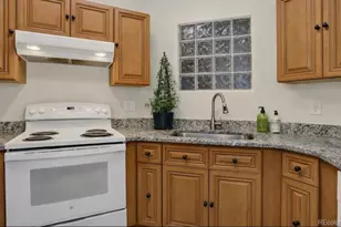 1631 W Canal Cir, Littleton, CO 80120 - Photo 10