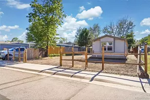 422 Willow Dr, Brighton, CO 80603 - Photo 2