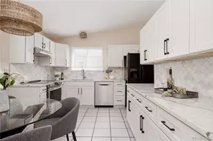 8936 W Ottawa Ave, Littleton, CO 80128 - Photo 10