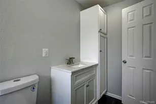 900 Evanston St, Aurora, CO 80011 - Photo 22