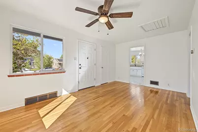 820 Oakland Street, Aurora, CO 80010 - Photo 12