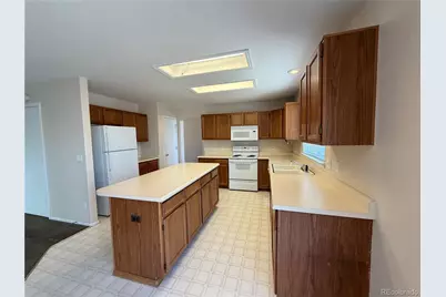 3210 S Biscay Way, Aurora, CO 80013 - Photo 4