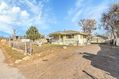 5842 Oneida Street, Commerce City, CO 80022 - Photo 2