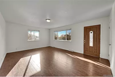 5842 Oneida Street, Commerce City, CO 80022 - Photo 6