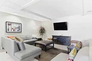 2 Adams St, Denver, CO 80206 - Photo 16