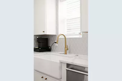 2068 Jasmine Street, Denver, CO 80207 - Photo 14