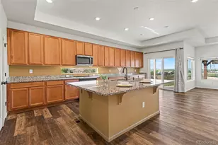 10303 Pitkin Ct, Commerce City, CO 80022 - Photo 6