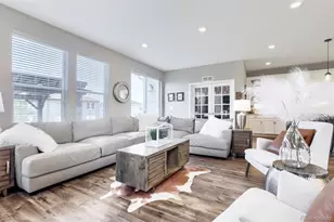 845 N Waterloo Cir, Aurora, CO 80018 - Photo 6