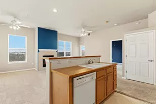 15475 Andrews Dr, Denver, CO 80239 - Photo 10