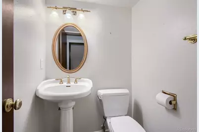 9047 E Chenango Avenue, Englewood, CO 80111 - Photo 8
