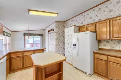 1801 W 92nd Avenue, Federal Heights, CO 80260 - Photo 12