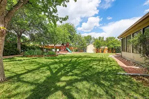 17701 E Kansas Pl, Aurora, CO 80017 - Photo 34