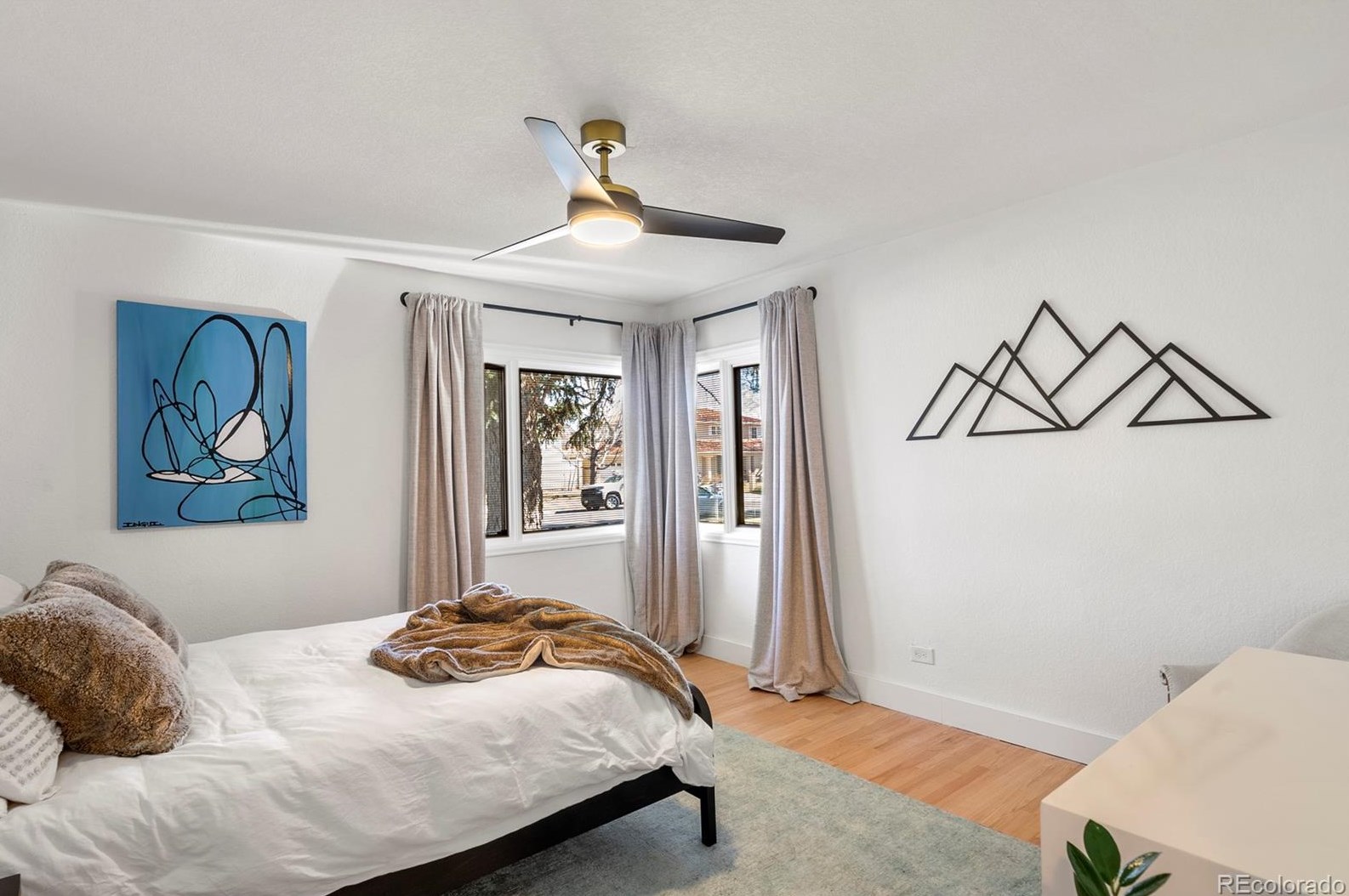137 Forest St, Denver CO  80220-6333 exterior