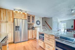 7906 S Flower Ct, Littleton, CO 80128 - Photo 4