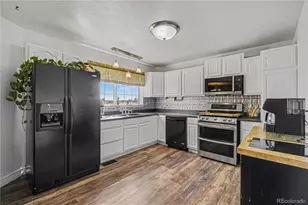 580 S Elm St, Keenesburg, CO 80643 - Photo 8