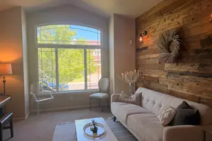 3908 S Malta Ct, Aurora, CO 80013 - Photo 2