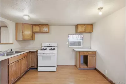 639 Wisconsin Avenue, Limon, CO 80828 - Photo 10