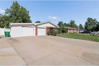 3157 Victor Street, Aurora, CO 80011 - Photo 2