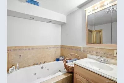 6638 W Hamilton Drive, Lakewood, CO 80227 - Photo 44
