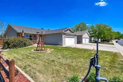 605 McClure Avenue, Firestone, CO 80520 - Photo 2