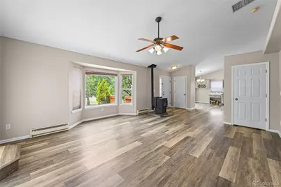 21400 E 11th Avenue, Aurora, CO 80018 - Photo 6