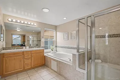 1372 S Duquesne Court, Aurora, CO 80018 - Photo 24