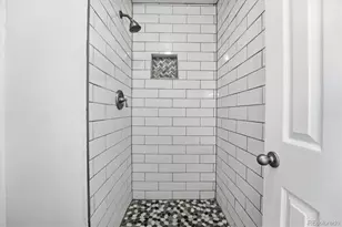 2701 E Nichols Cir, Centennial, CO 80122 - Photo 24