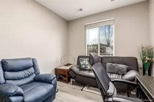 25664 E Byers Dr, Aurora, CO 80018 - Photo 30