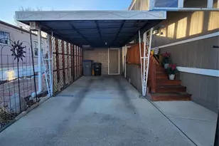 729 W 17th Ave W, Longmont, CO 80501 - Photo 32