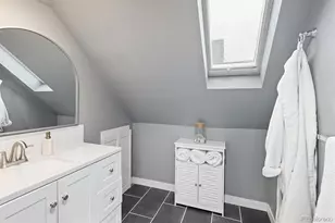 940 S Logan St, Denver, CO 80209 - Photo 34