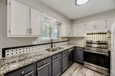 7136 W Portland Avenue, Littleton, CO 80128 - Photo 8