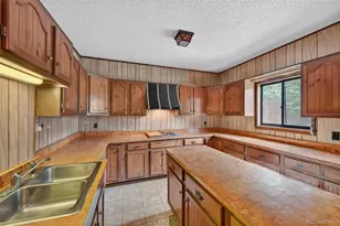 6048 S Locust Cir, Centennial, CO 80111 - Photo 20
