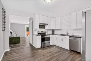 937 Kramer Ct, Aurora, CO 80010 - Photo 8
