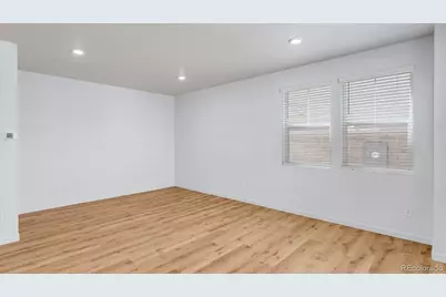 677 N Ukraine Street, Aurora, CO 80018 - Photo 10