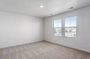 677 N Ukraine St, Aurora, CO 80018 - Photo 16
