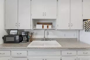1656 Newark St, Aurora, CO 80010 - Photo 12