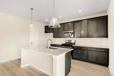 46435 Heritage Avenue, Bennett, CO 80102 - Photo 2