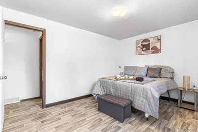 5530 Crystal Way, Denver, CO 80239 - Photo 12