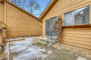 204 S Eagle Cir, Aurora, CO 80012 - Photo 28