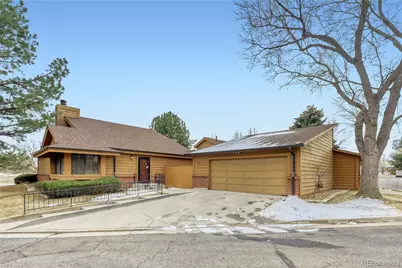204 S Eagle Circle, Aurora, CO 80012 - Photo 1
